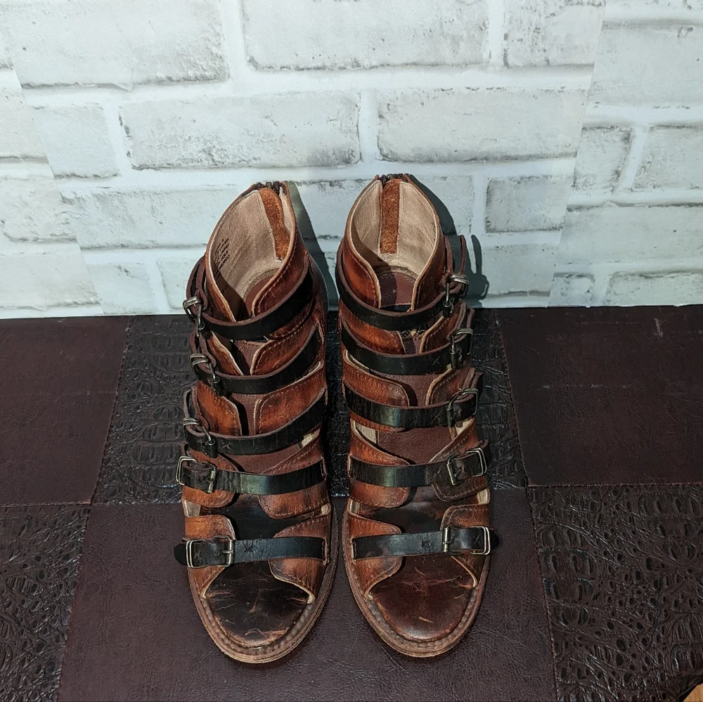 Freebird Quinn Brown Sandals by Steven Size 6